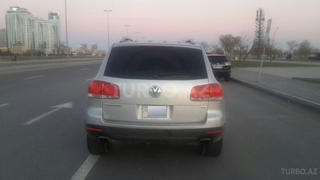 Volkswagen Touareg 2004, 217,000 km - 4.2 l - Bakı
