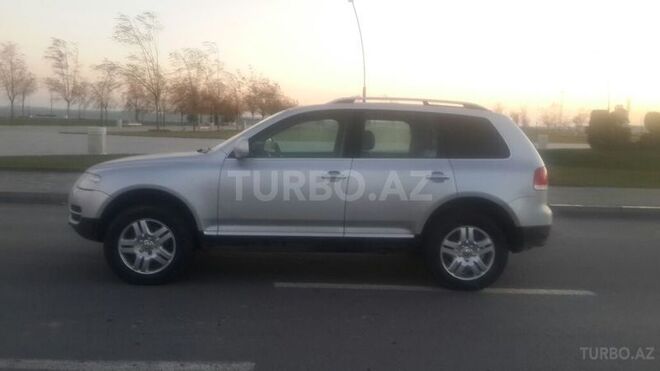 Volkswagen Touareg 2004, 217,000 km - 4.2 l - Bakı