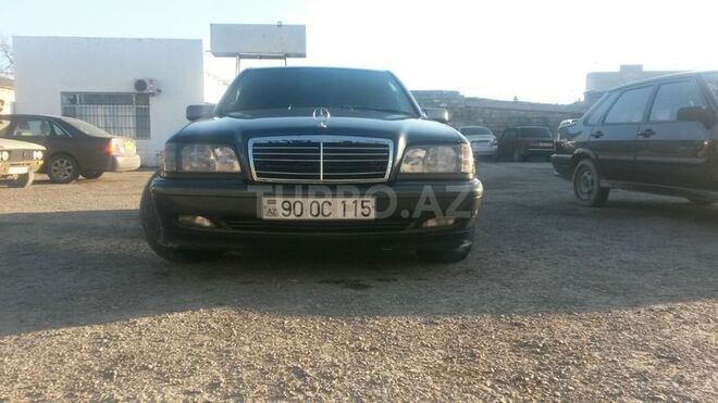 Mercedes C 180 2000, 180,000 km - 1.8 л - Bakı