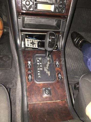 Mercedes E 290 1997, 500,000 km - 0.3 l - Şəki