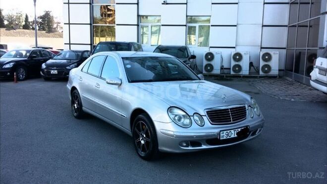 Mercedes E 270 2002, 259,763 km - 2.7 l - Bakı