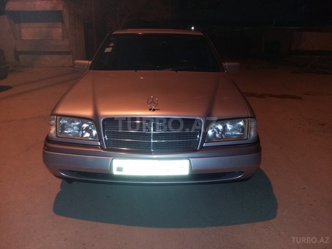 Mercedes C 200 1997, 232,000 km - 2.0 l - Sumqayıt