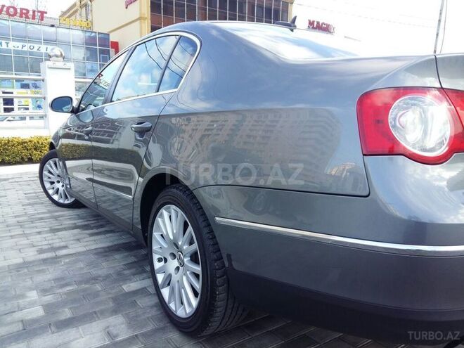 Volkswagen Passat 2005, 272,000 km - 2.0 l - Bakı