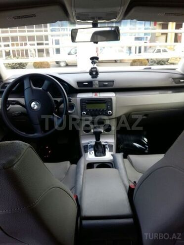 Volkswagen Passat 2005, 272,000 km - 2.0 l - Bakı