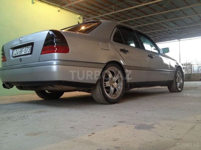 Mercedes C 180 1994, 220,000 km - 1.8 л - Bakı