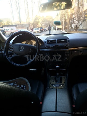 Mercedes E 280 2006, 235,000 km - 3.0 l - Bakı