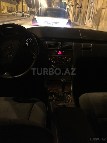Mercedes C 240 1988, 225,000 km - 2.4 l - Bakı