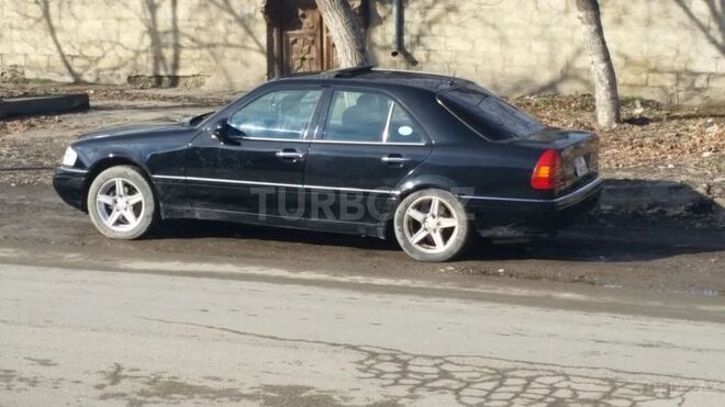 Mercedes C 280 1996, 231,000 km - 2.8 л - Quba