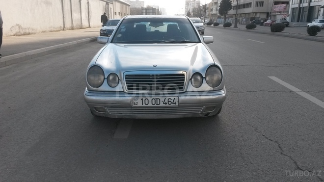 Mercedes E 290 1996, 176,500 km - 2.9 l - Bakı