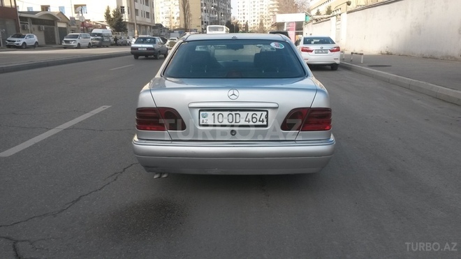 Mercedes E 290 1996, 176,500 km - 2.9 l - Bakı