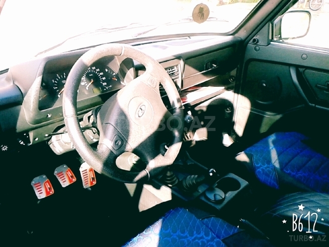 LADA (VAZ) Niva 2015, 10,000 km - 1.6 l - Sabirabad