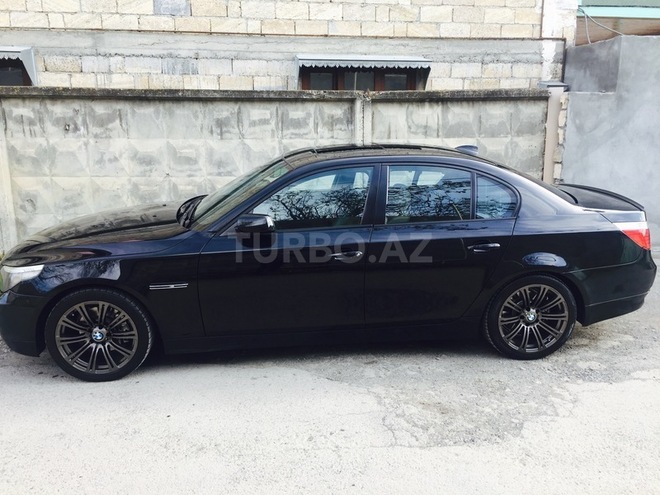 BMW 525 2006, 195,000 km - 0.3 l - Mingəçevir