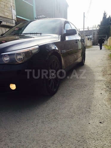 BMW 525 2006, 195,000 km - 0.3 l - Mingəçevir