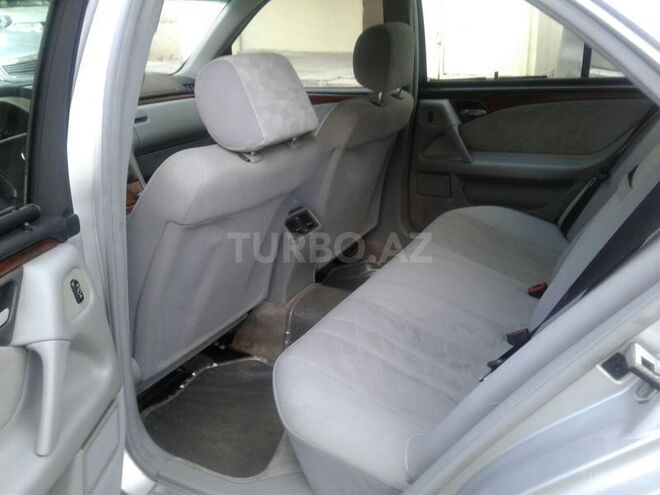 Mercedes E 240 1999, 195,000 km - 2.4 l - Bakı