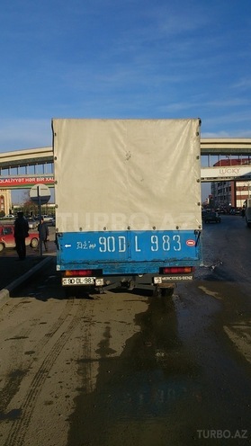 Mercedes 609 D 1993, 260,000 km - 4.0 l - Quba