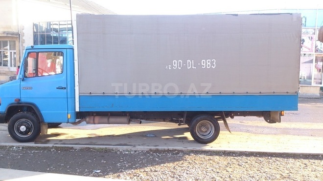 Mercedes 609 D 1993, 260,000 km - 4.0 l - Quba