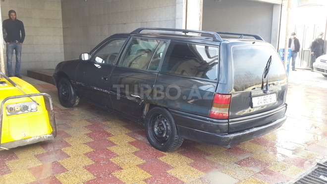 Opel Astra 1997, 313,000 km - 1.6 l - Bakı