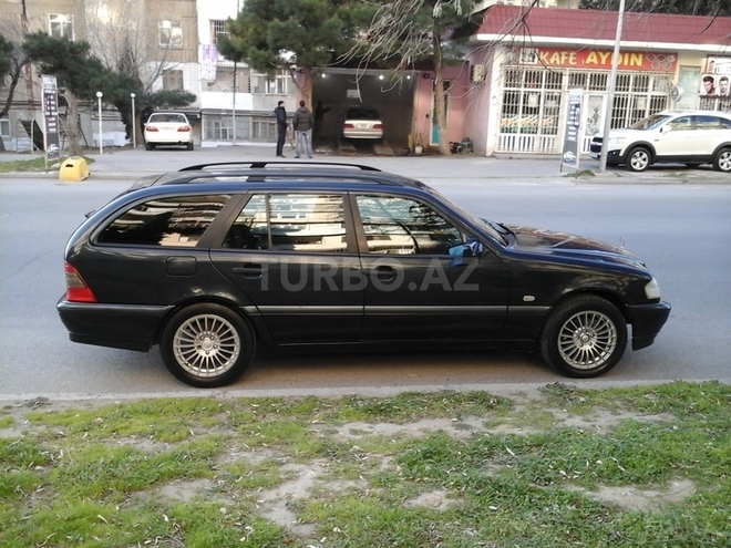 Mercedes C 180 1999, 250,000 km - 1.8 l - Bakı