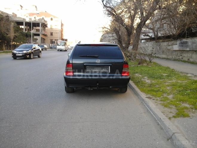 Mercedes C 180 1999, 250,000 km - 1.8 l - Bakı