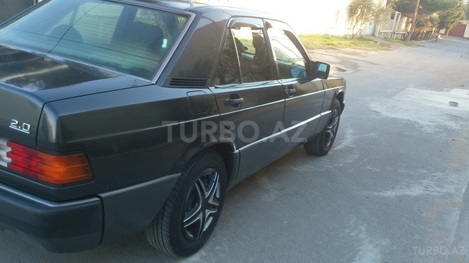 Mercedes 190 1991, 320,000 km - 2.0 l - Bakı