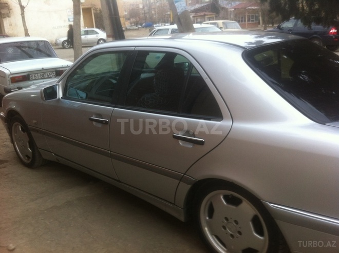 Mercedes C 180 1999, 230,000 km - 1.8 l - Gəncə