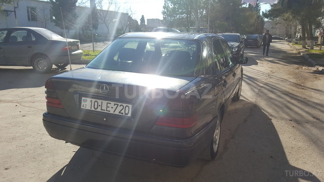 Mercedes C 180 1995, 285,000 km - 1.8 л - Sumqayıt