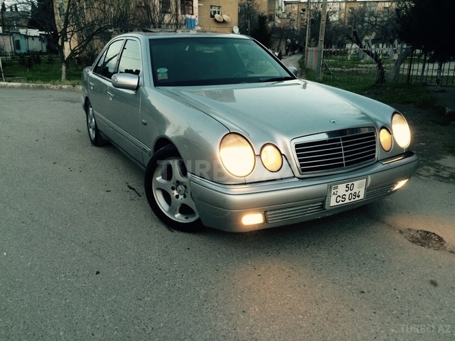 Mercedes E 280 1996, 268,000 km - 2.8 l - Sumqayıt