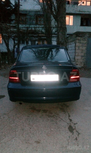 Opel Vectra 1999, 275,000 km - 1.6 л - Xırdalan