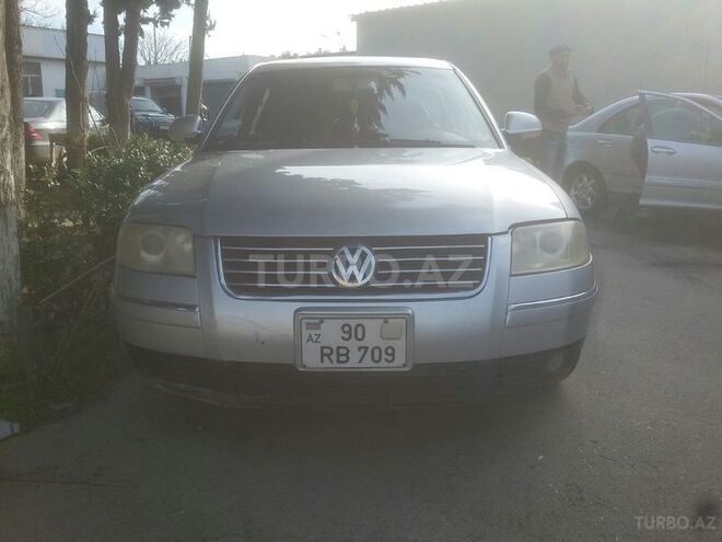 Volkswagen Passat 2004, 143,000 km - 2.0 л - Bakı