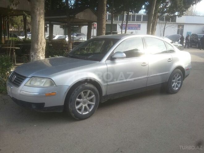 Volkswagen Passat 2004, 143,000 km - 2.0 л - Bakı