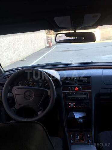 Mercedes C 240 1998, 213,000 km - 2.4 l - Bakı