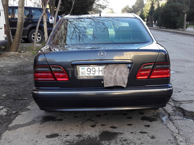 Mercedes E 220 2000, 279,400 km - 2.2 л - Bakı