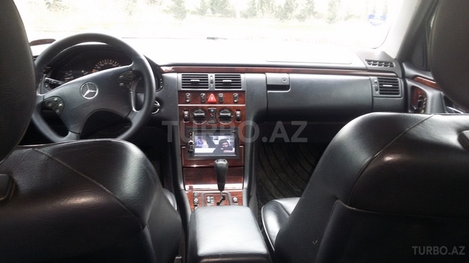 Mercedes E 280 1998, 176,000 km - 2.8 l - Sumqayıt