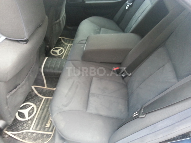 Mercedes E 200 1998, 290,000 km - 2.0 l - Bakı