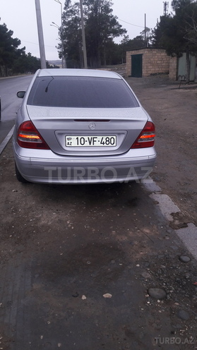 Mercedes C 240 2000, 265,000 km - 2.4 l - Naftalan