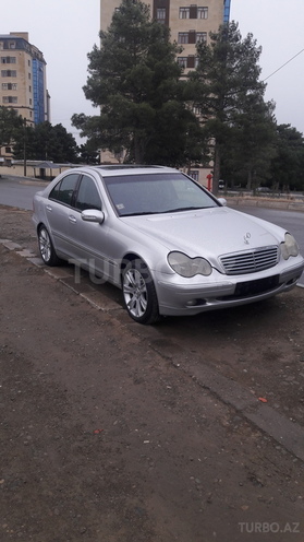 Mercedes C 240 2000, 265,000 km - 2.4 l - Naftalan