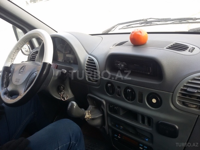 Mercedes Sprinter 411 2000, 198,000 km - 2.2 л - Bakı