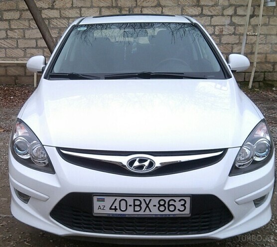 Hyundai i30 2011, 15,000 km - 1.6 l - Quba