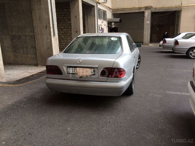 Mercedes E 290 1996, 200,000 km - 2.9 l - Bakı