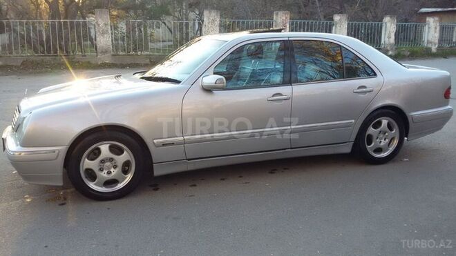 Mercedes E 320 2000, 184,000 km - 3.2 l - Bakı