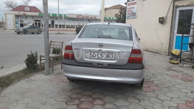 Opel Vectra 1997, 225,000 km - 2.0 l - Sumqayıt