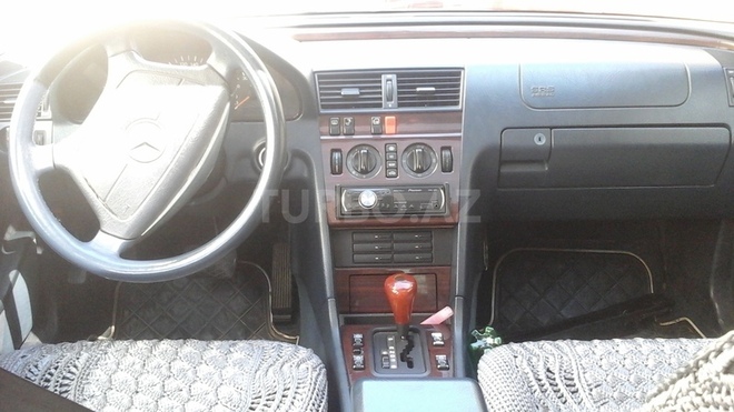 Mercedes C 180 1995, 272,000 km - 1.8 л - Bakı