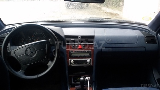 Mercedes C 200 1998, 320,000 km - 2.0 л - Bakı