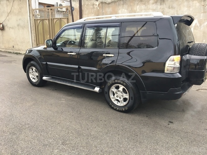Mitsubishi Pajero 2007, 108,000 km - 3.0 l - Bakı