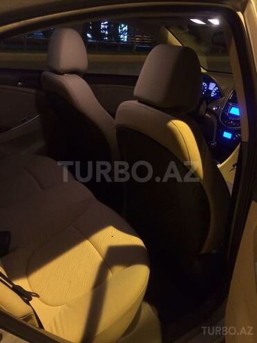 Hyundai Accent 2011, 120,000 km - 1.6 l - Bakı