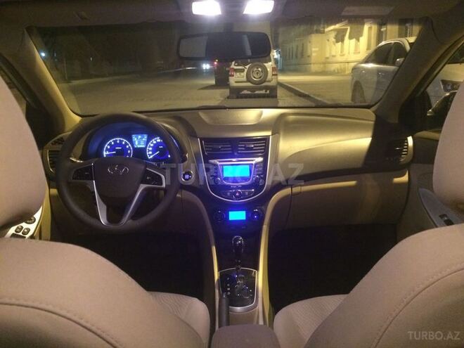 Hyundai Accent 2011, 120,000 km - 1.6 l - Bakı