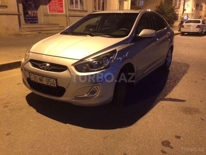 Hyundai Accent 2011, 120,000 km - 1.6 l - Bakı