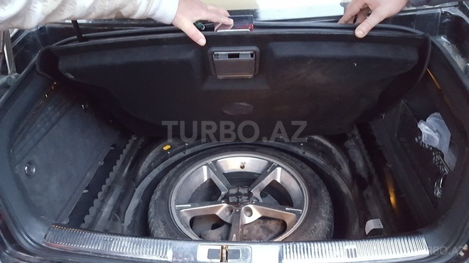 Volkswagen  2003, 175,000 km - 4.2 l - Bakı