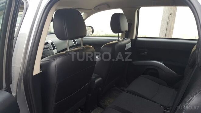 Mitsubishi Outlander 2012, 36,000 km - 2.4 л - Bakı