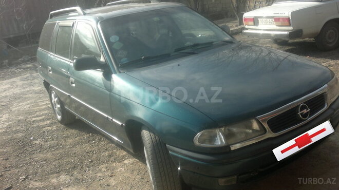 Opel Astra 1997, 340,000 km - 1.6 l - Bakı
